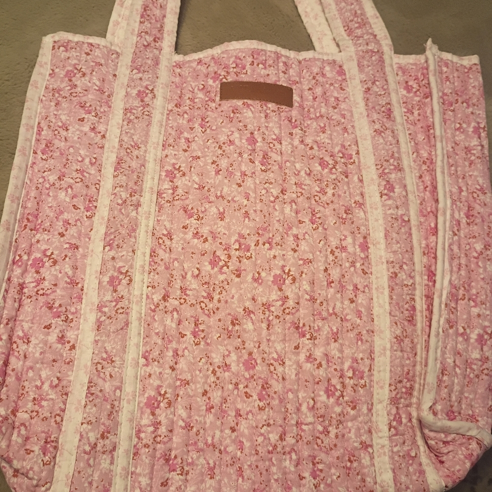 Laura Ashley quilted Pink Floral  Quilted  tote - Picture 5 of 9